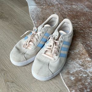 Beige suede women’s adidas!